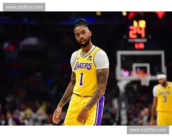 NBA赛事精彩直播全程跟踪分析 即时比分数据与球员表现深度解读